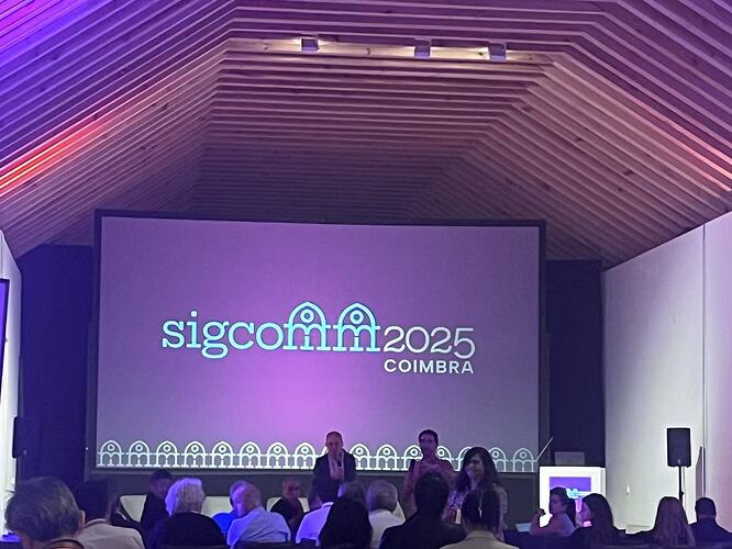 25f9b1c3cd3d6b83afe180c446ed0446